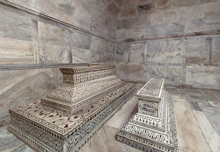 Tomb of Shah Jahan and Mumtaz Mahal in Taj Mahal