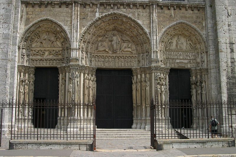 Western façade of Chartres Cathedral